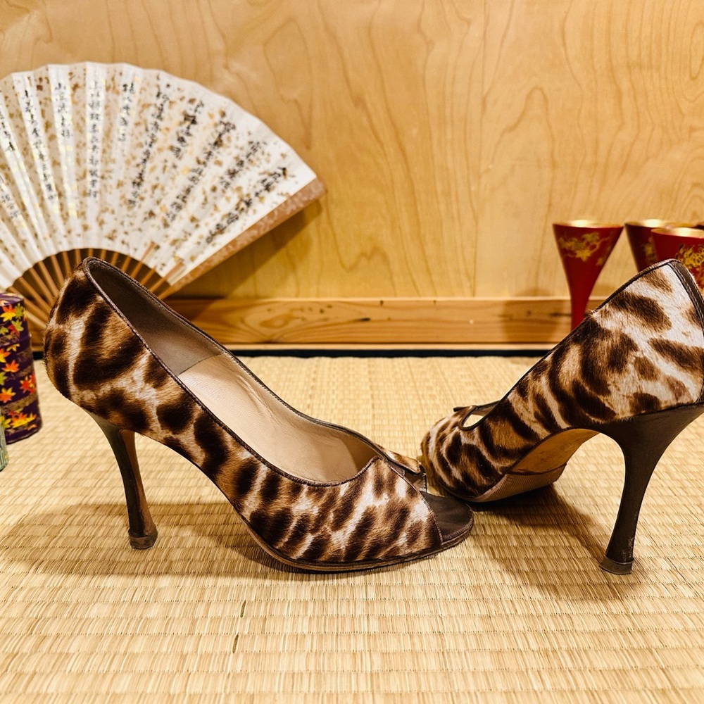 SOLD Vintage Manolo Blahnik Haircalf Peep Toe Heels – Size 38